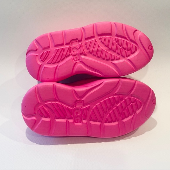 UGG Women Sport Pink Slip-On Shoes - Picture 4 of 6